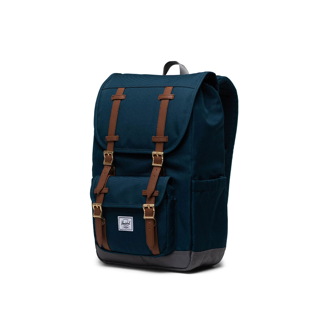 Herschel backpack size cm online