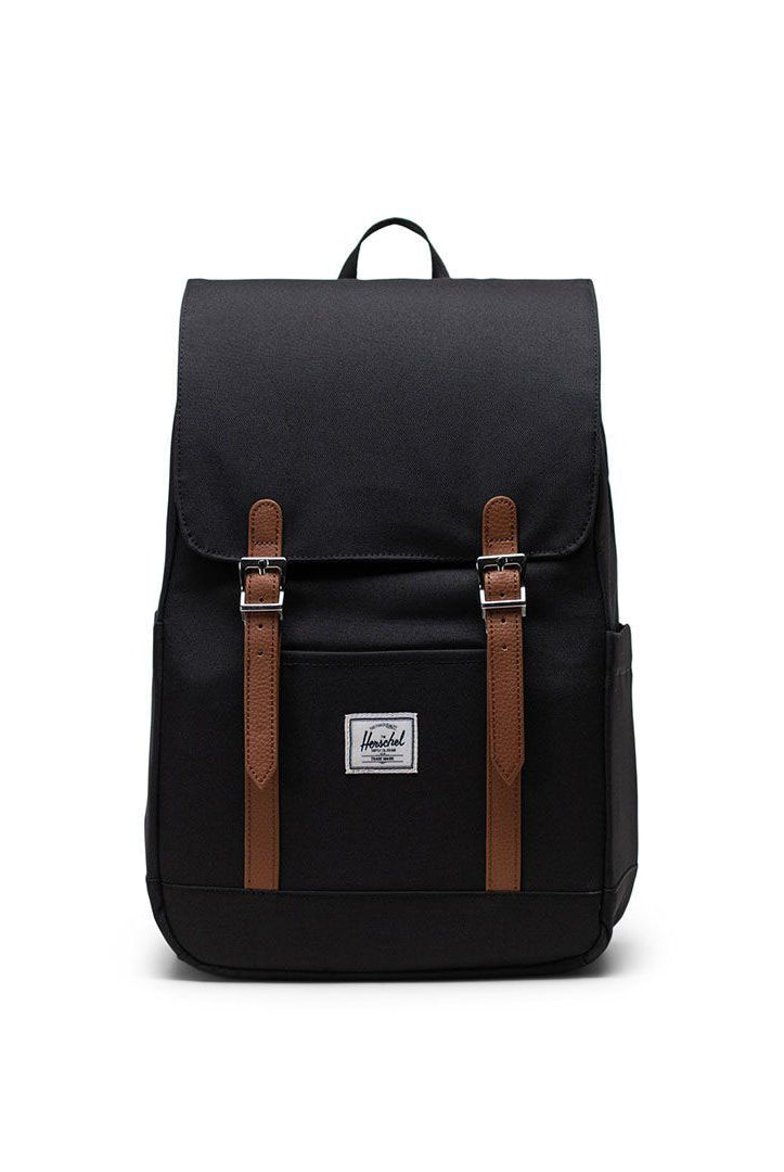 Retreat Small Backpack  Black International:15.7L 