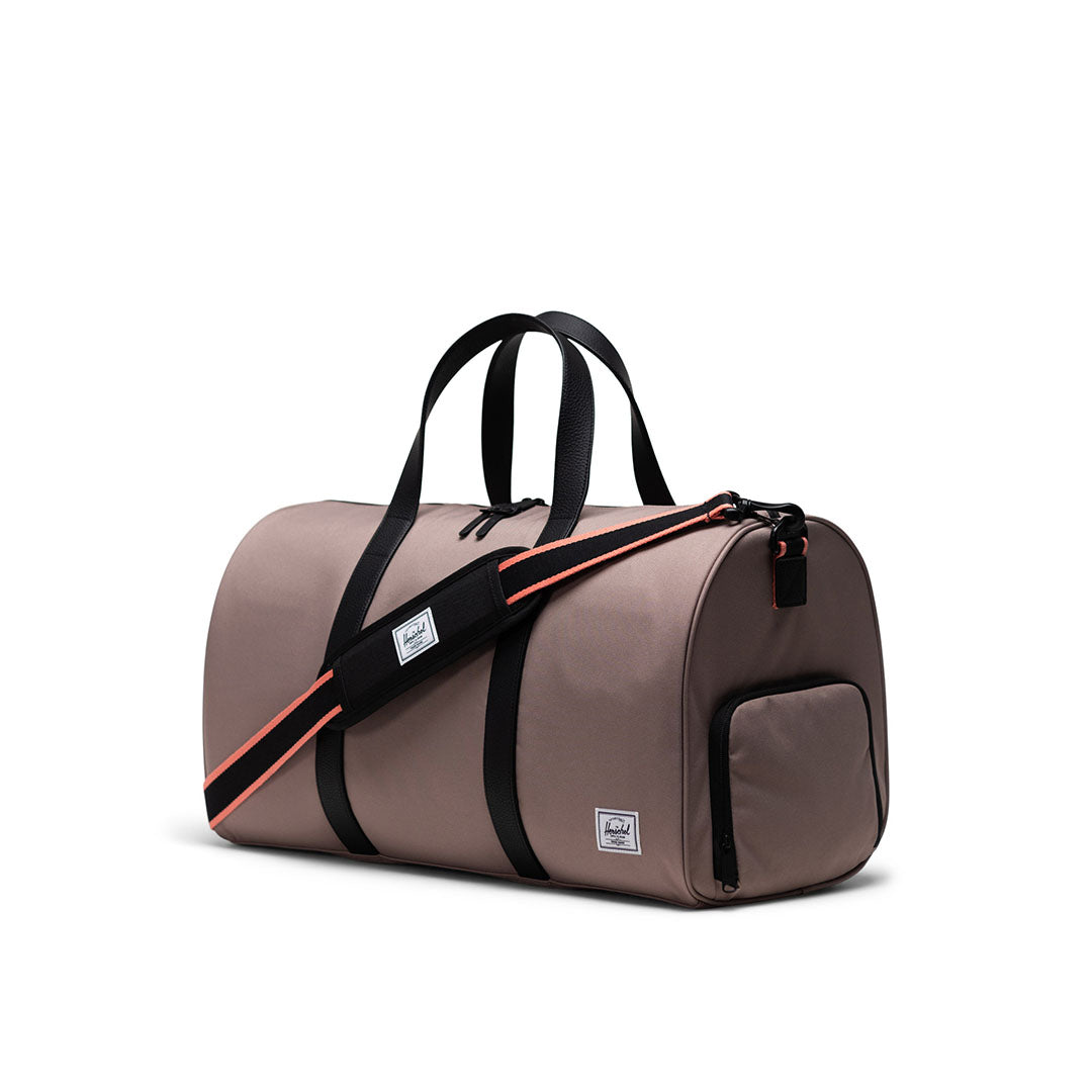 Novel Duffel  Herschel   