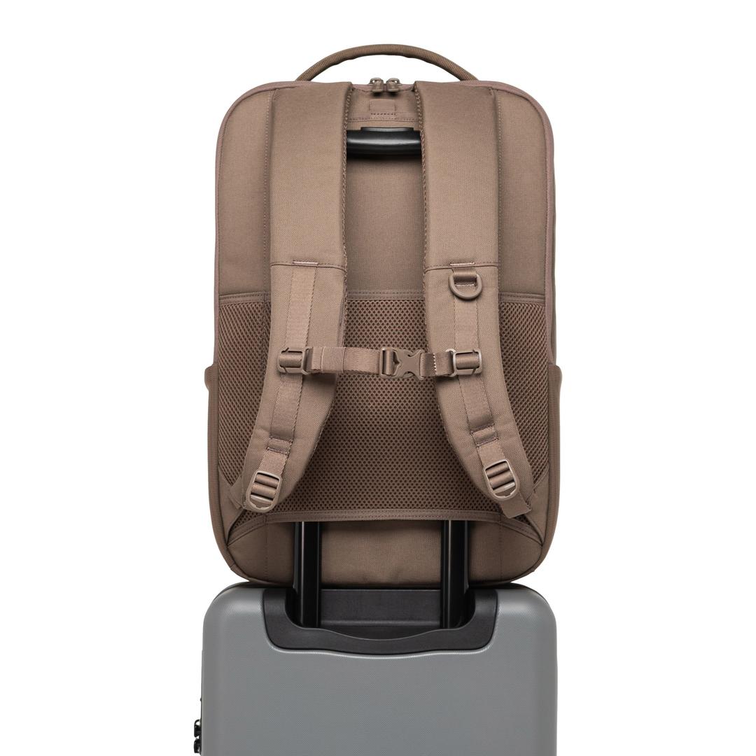 Kaslo Backpack | Tech - 30L - Herschel PH