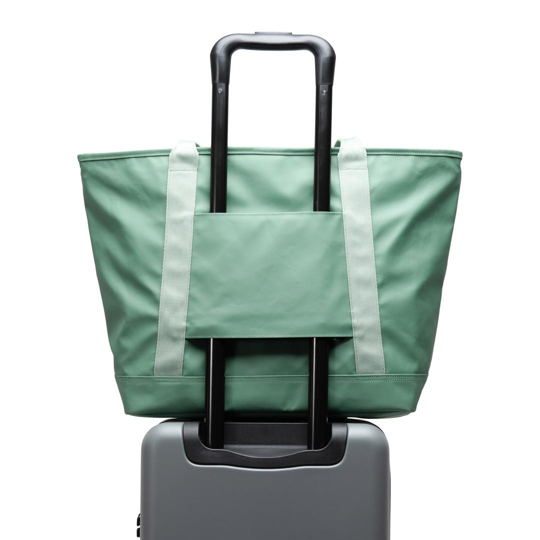 Alberni Tote | Weather Resistant - 23L - Herschel PH